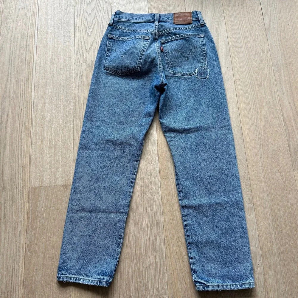 Levi's 501 Straight Leg Patchwork Jeans 26 Blue Distressed Denim Casual Upcycled - Picture 2 of 12